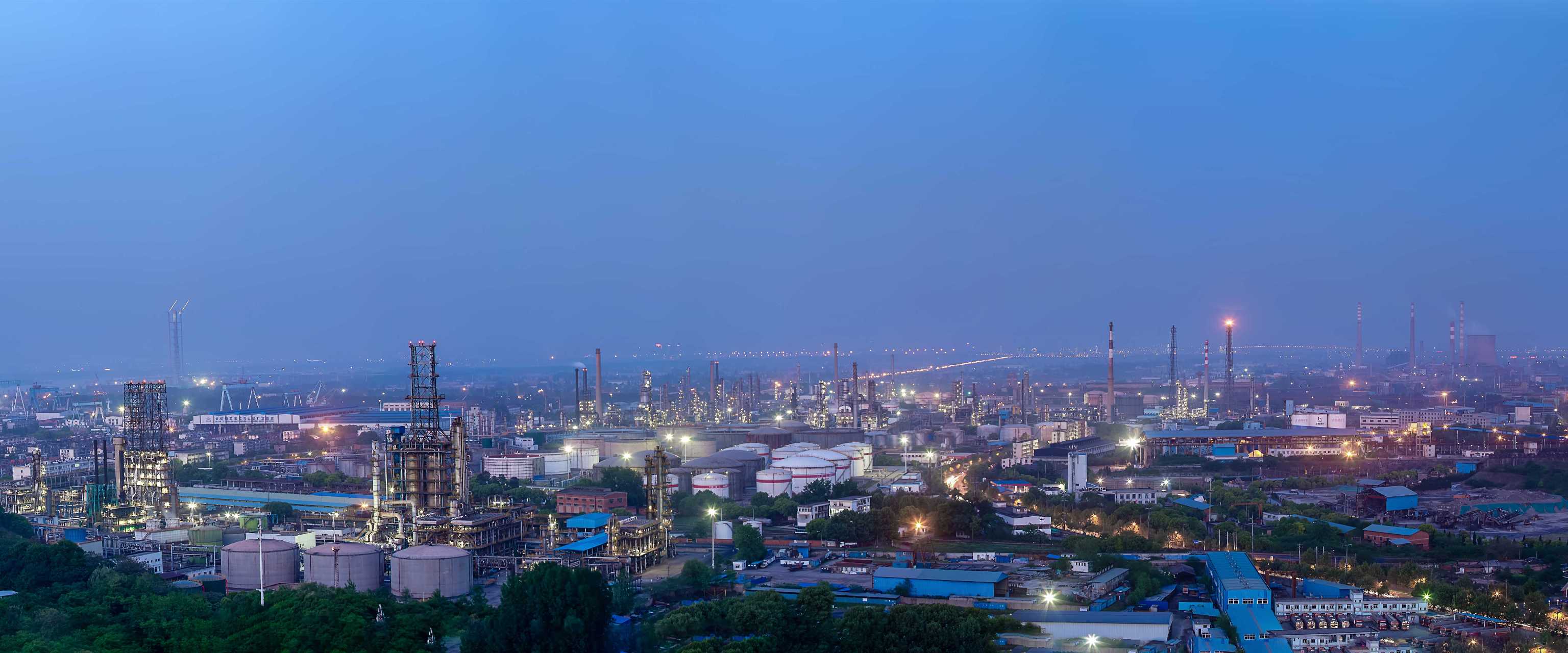 采用騰達訊科技人臉識別門禁考勤、視頻監控等技術,對員工/訪客的進出記錄、智能考勤排班、重點區域布控等進行管理,提升通行效率,提高工廠安全性。